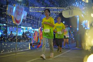 BIB: 20002, 50219
                            <button type="button" onclick="openModal(21750888)" class="btn btn-primary btn-sm float-right btn-popup" data-toggle="modal" data-target=".modal-high-quality">
                        <i class="fas fa-shopping-cart"></i> Add to Cart
                    </button>
                                            <button type="button" onclick="isThisMe(21750888, true)" class="btn btn-success btn-sm float-right btn-popup btn-isme hidden" data-toggle="tooltip" data-placement="bottom" title="นี่คือรูปของคุณใช่ไหม คลิกที่นี่เพื่อเอาเข้าอัลบั้ม">
                        <i class="fas fa-plus"></i> Add to album
                    </button>
                    <button type="button" onclick="isThisMe(21750888, false)" class="btn btn-warning btn-sm float-right btn-popup btn-isnotme hidden">
                        <i class="fas fa-ban"></i> Remove from album
                    </button>